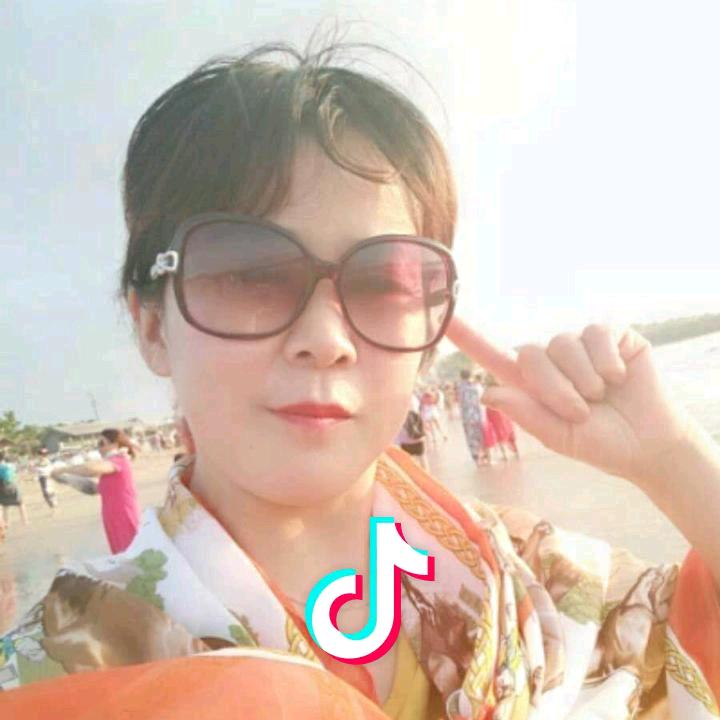 夏集小琴美发季泉护肤