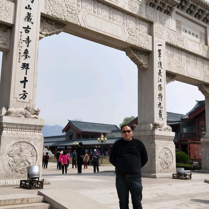 鹿邑贾滩军伟家具