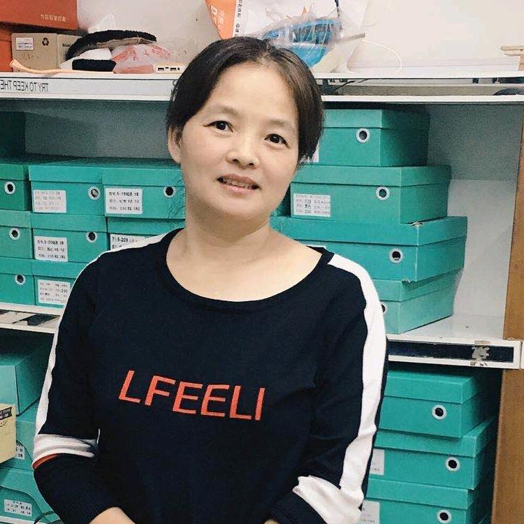 鼎尚鞋业欢迎您