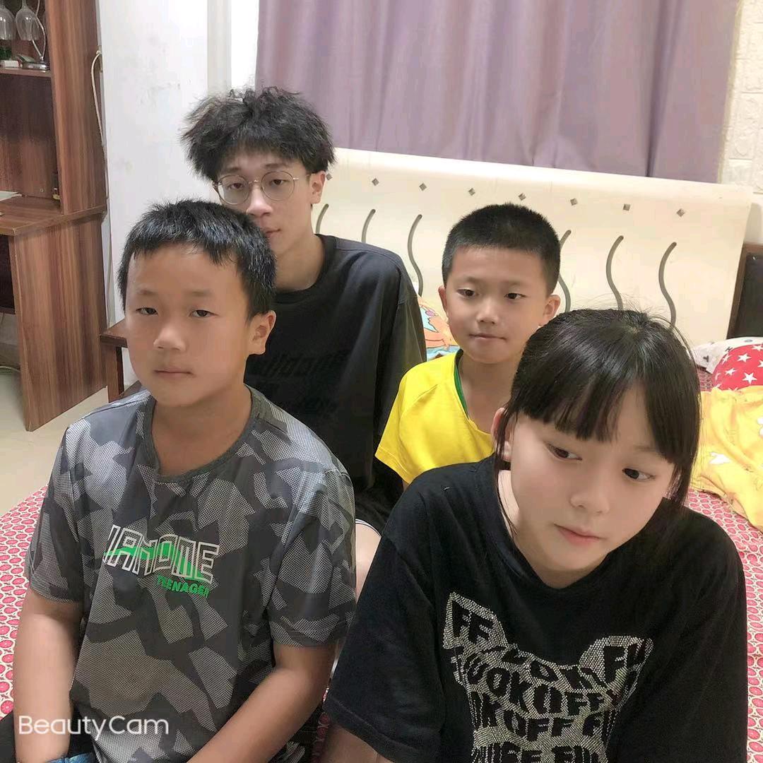 彬熙奶奶   芯翔外婆
