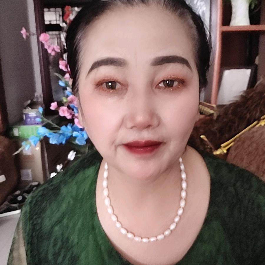永远年轻（不认字   谢谢 🌹）
