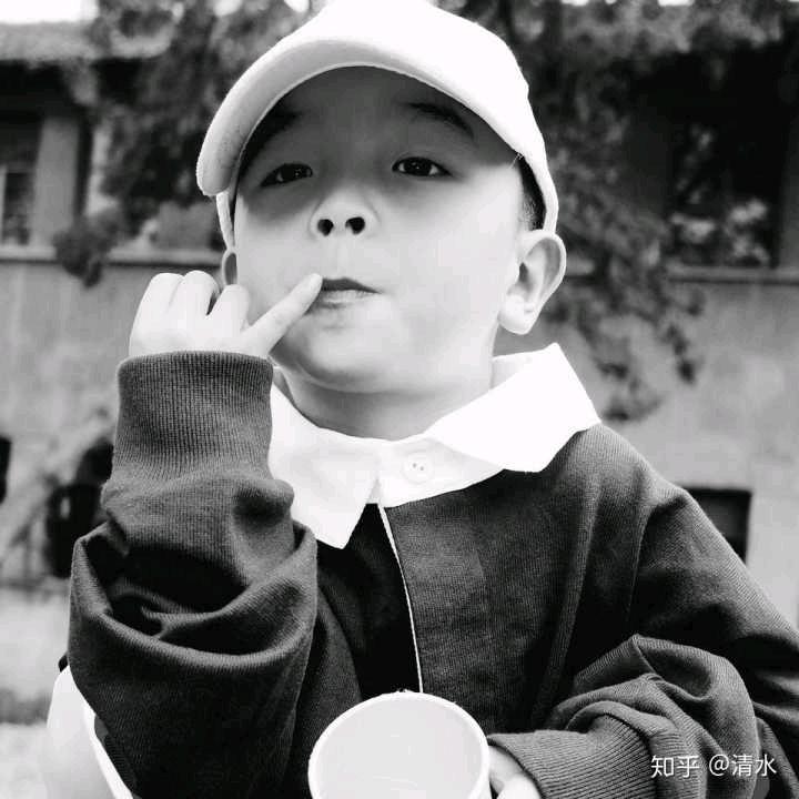 陈家乐.