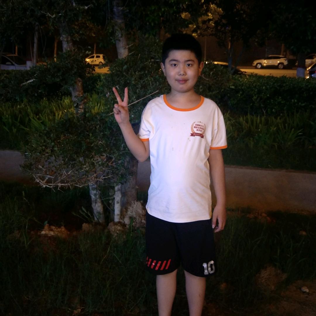 卖家具的薛妮💖