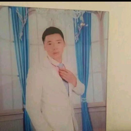 镇雄龍虎哥单身