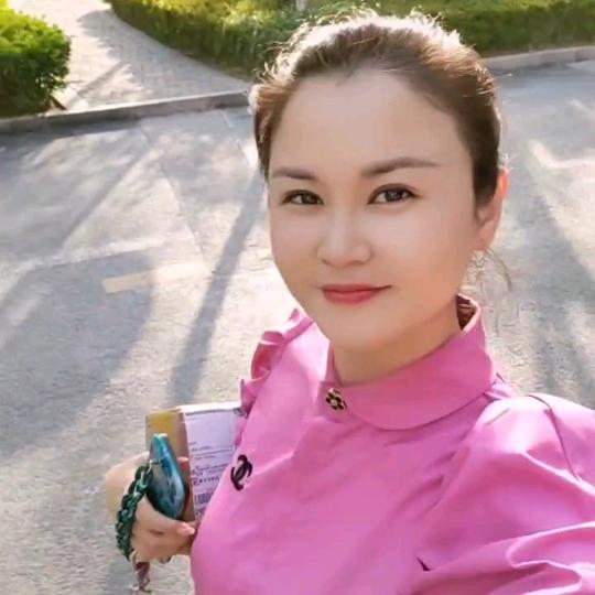Jenny妮妮儿