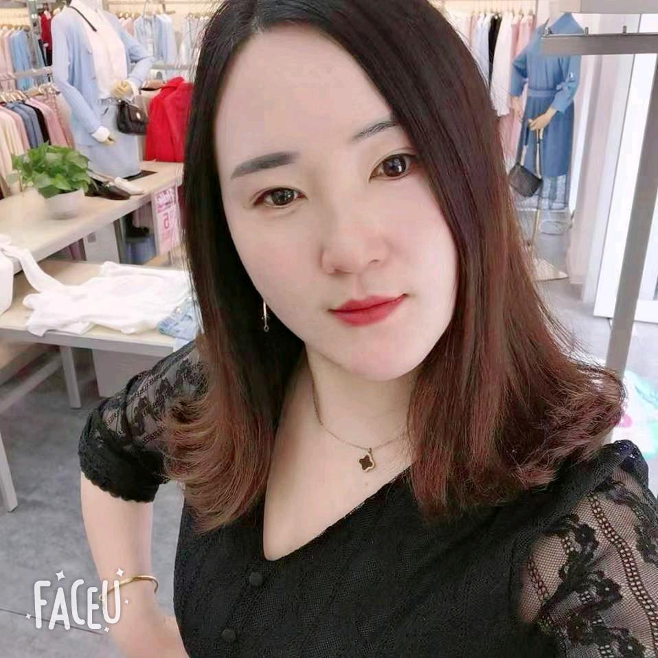 100%感觉内衣+也色女装