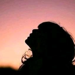 @笑而不语এ⁵²º᭄：