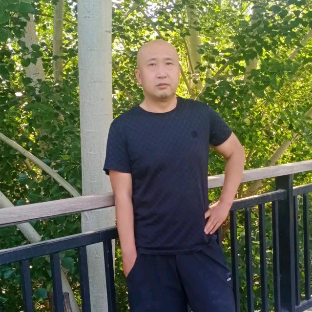 建平吴骏（传统高跷大秧歌）