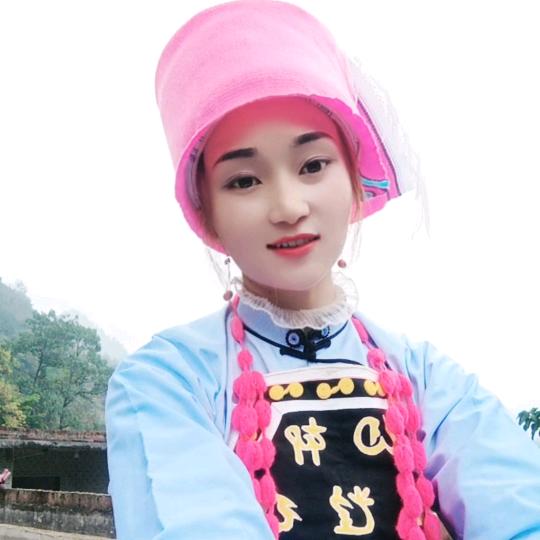 苗族姑娘～小花