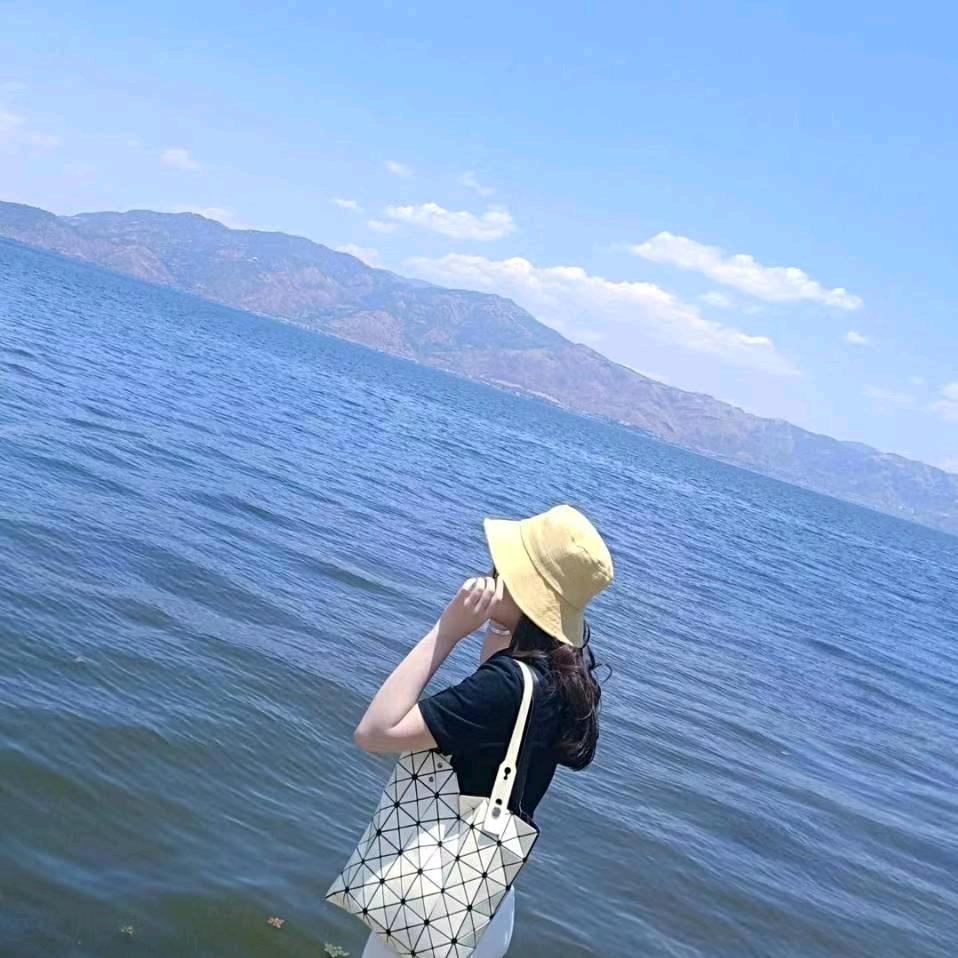 「晨光与远方」