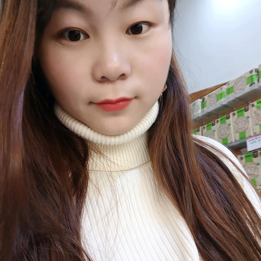🌹🌹一 笑而 过  ❤️❤