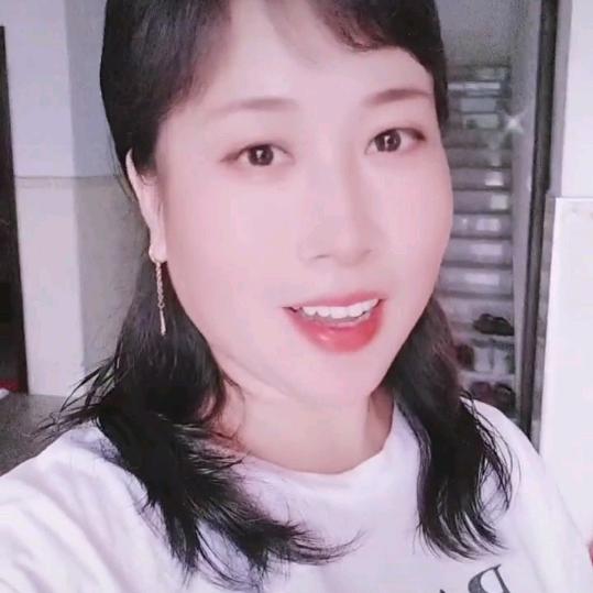 秋英