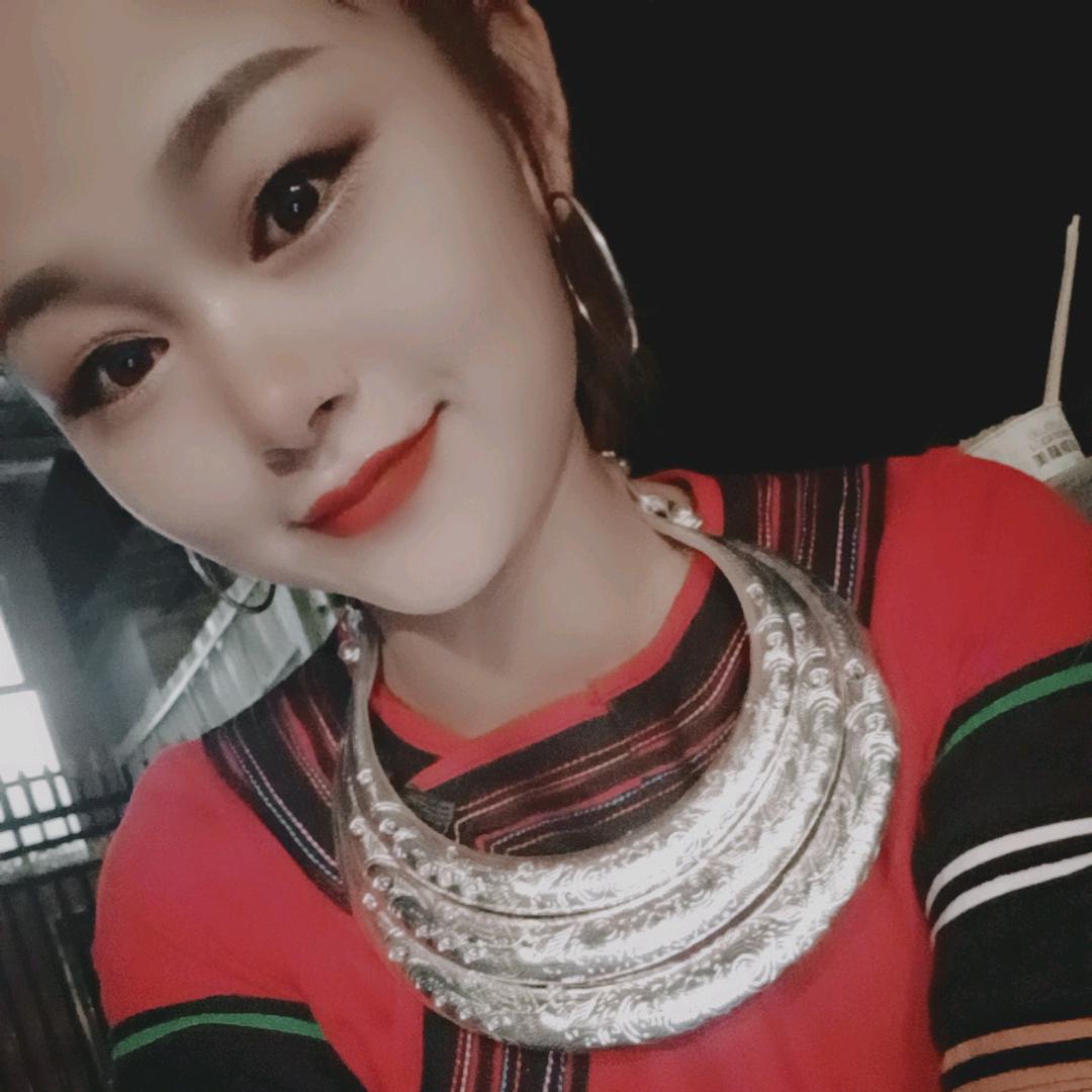 佤族小黑妹