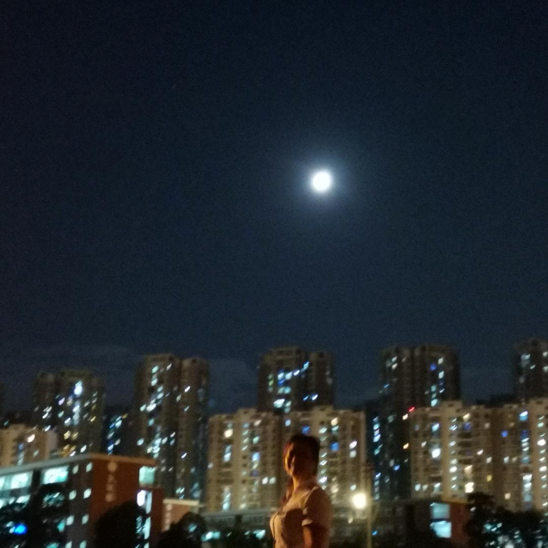@嗨
