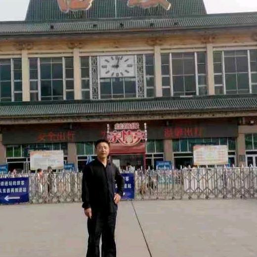 等待，