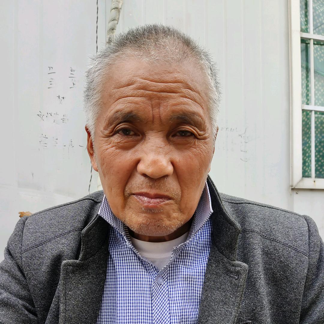 六个孙子的爷爷