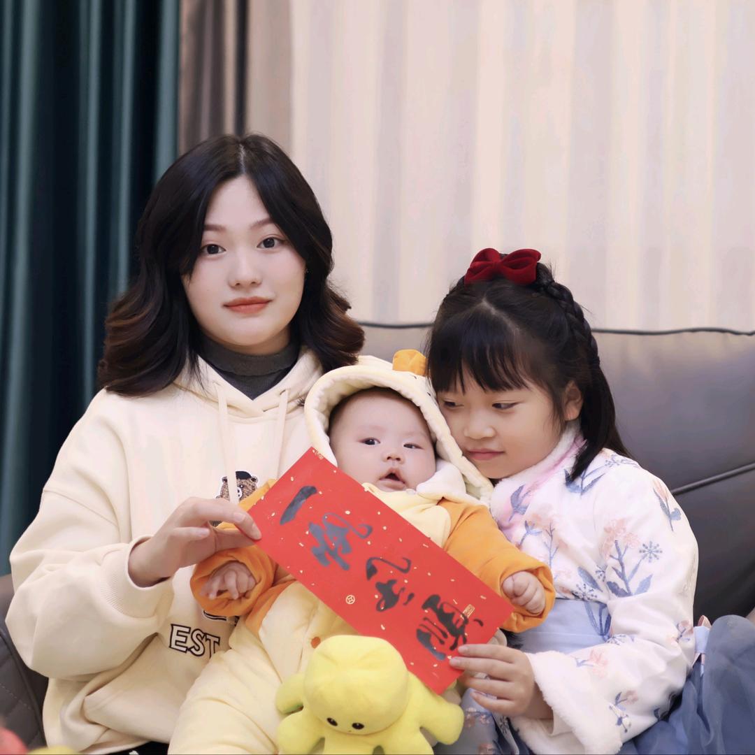 柠檬妈（两个女儿）