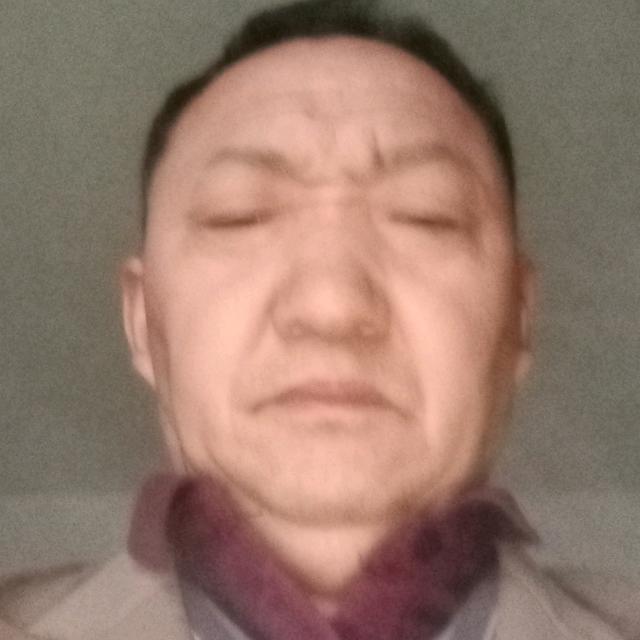 何万东