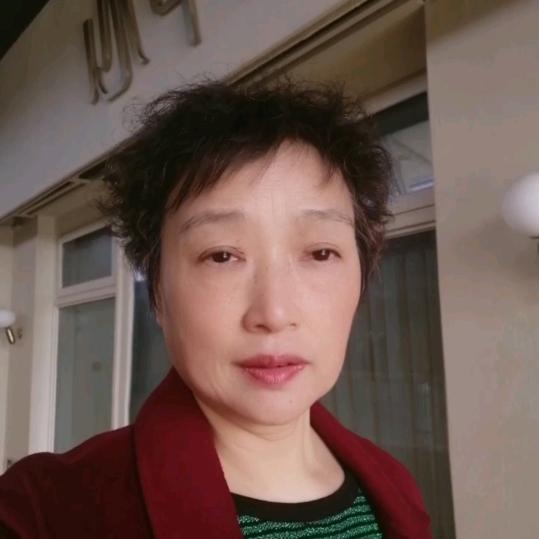 智慧赚幸福厚德载物