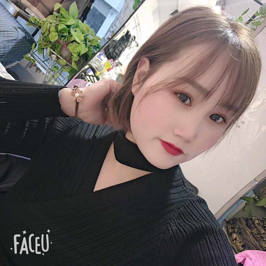 平姐，就爱笑吖 😄