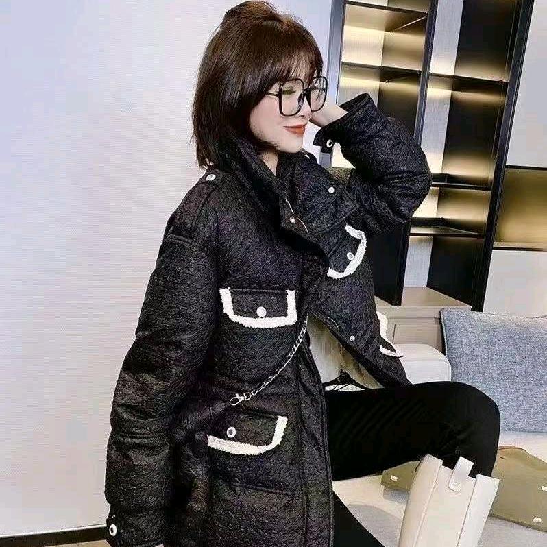 青歌，小银子服饰