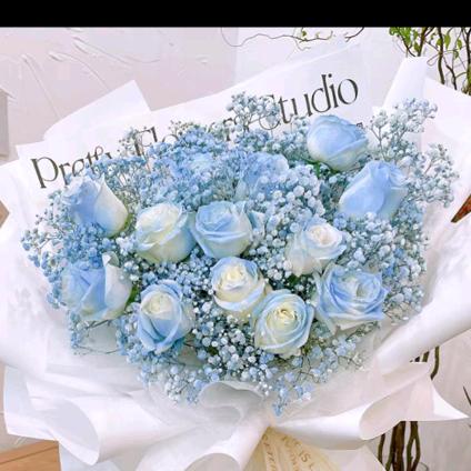 乐观向上的小姐姐