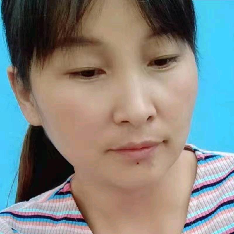 李莉