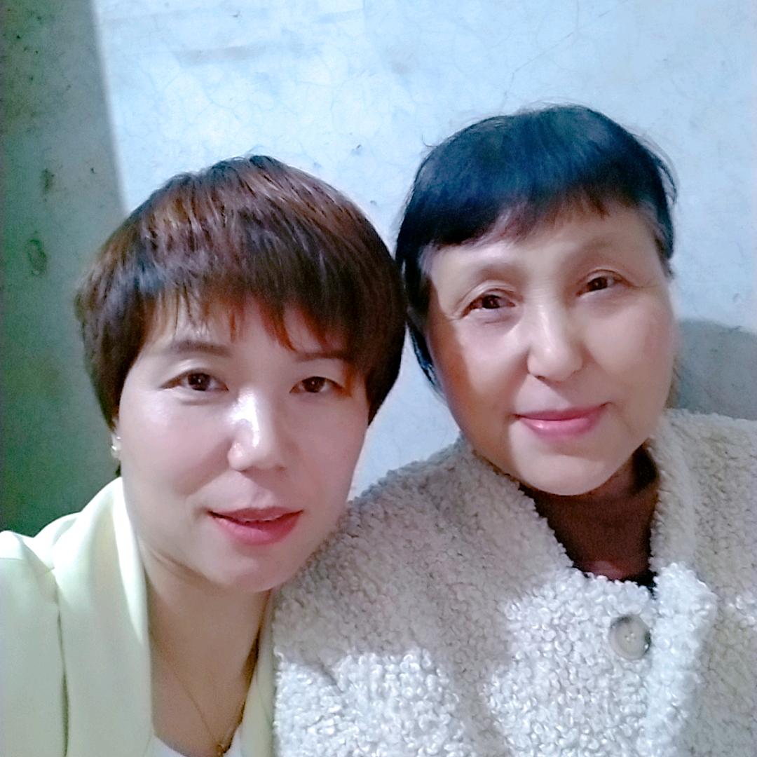 快乐的小燕子