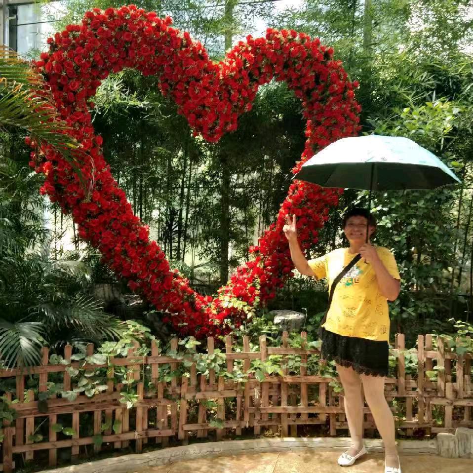 小了白了兔