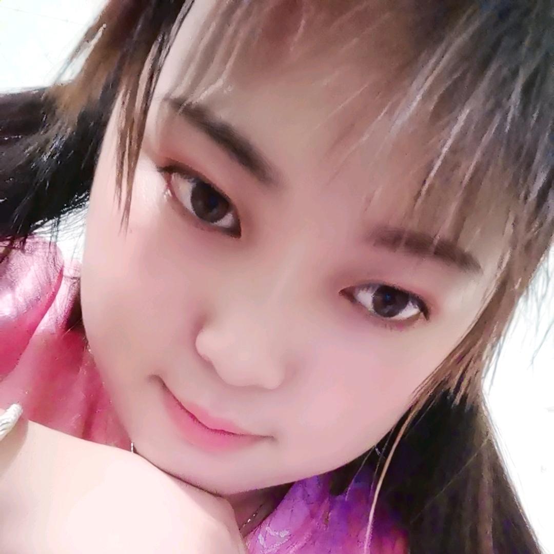 初吻给了香烟，爱情给了烈酒