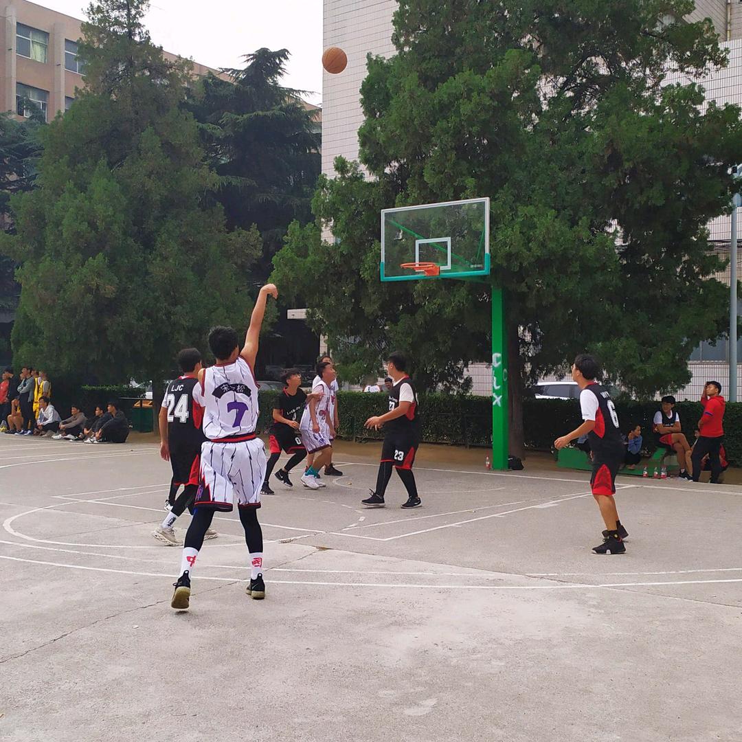 说实话不算黑