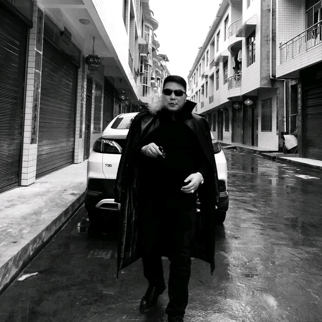 一帆风顺，自强不息。