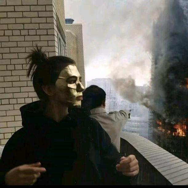 更尕