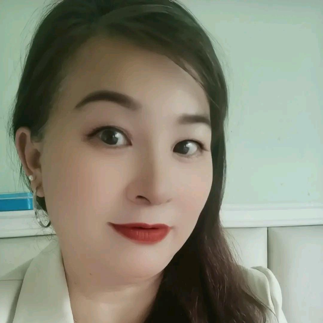 荣荣姐