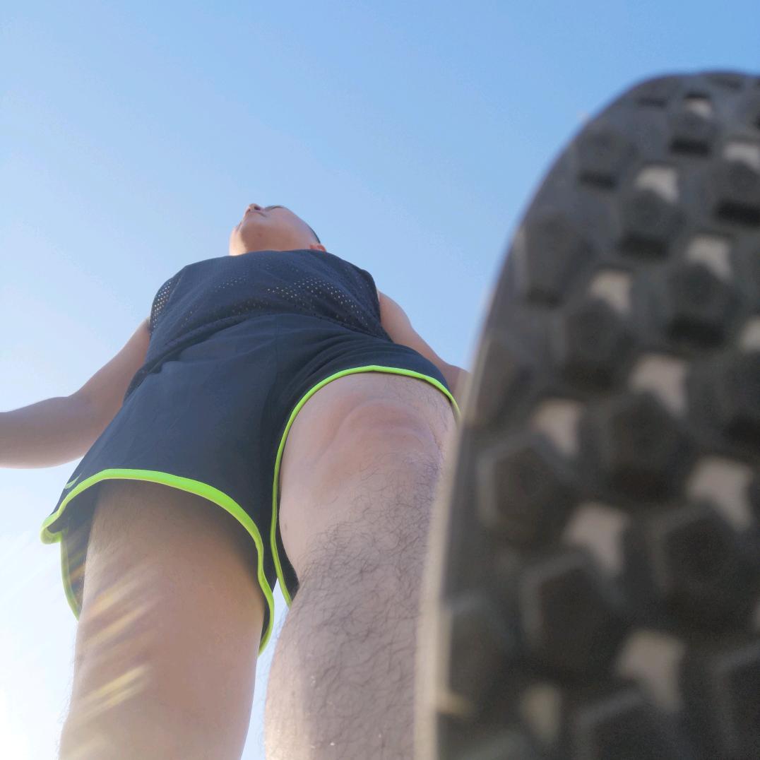 爱越深  心越痛