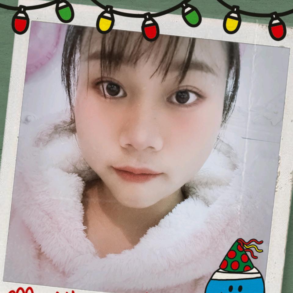 是何子吖