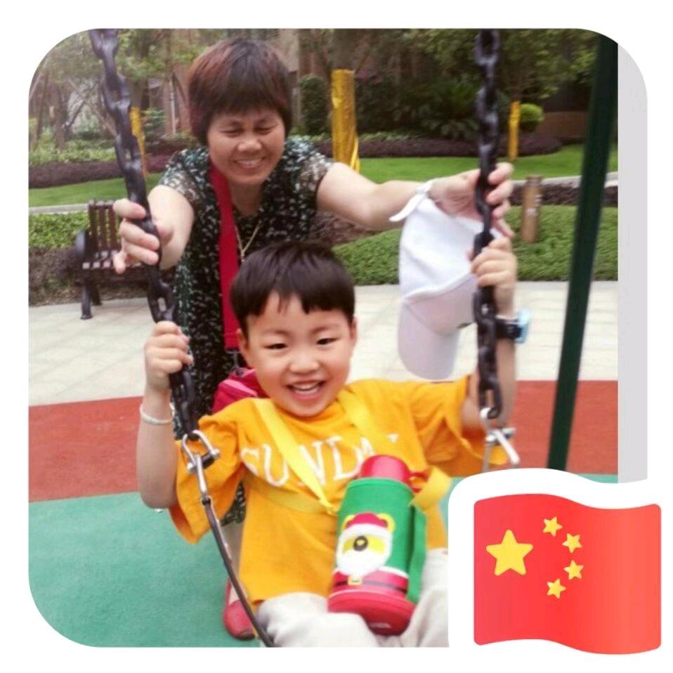 诶，是素华呀