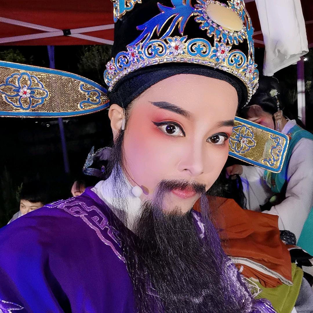 越剧✨杨基鑫