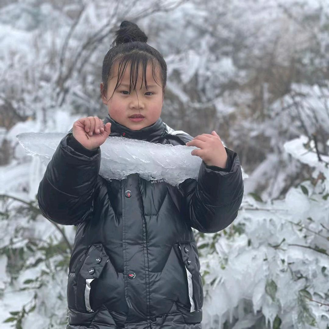 8个动作，1个人升