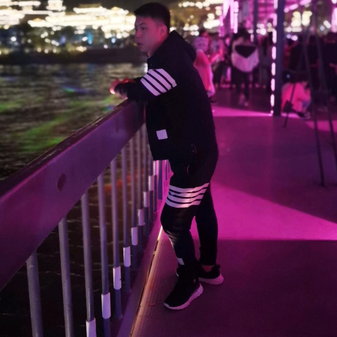 👑   健健👑❓❓