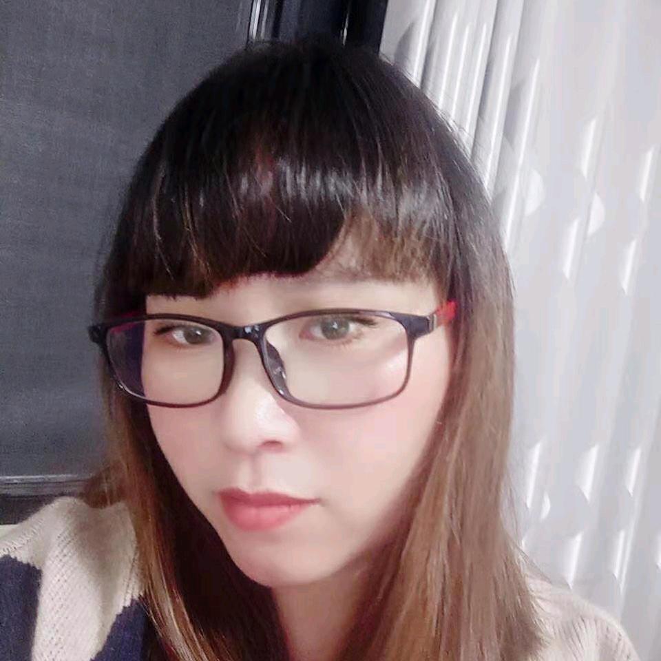 英子