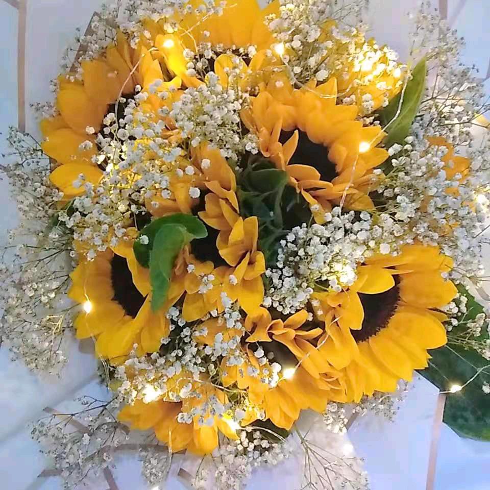 专业定做裹边轧花网