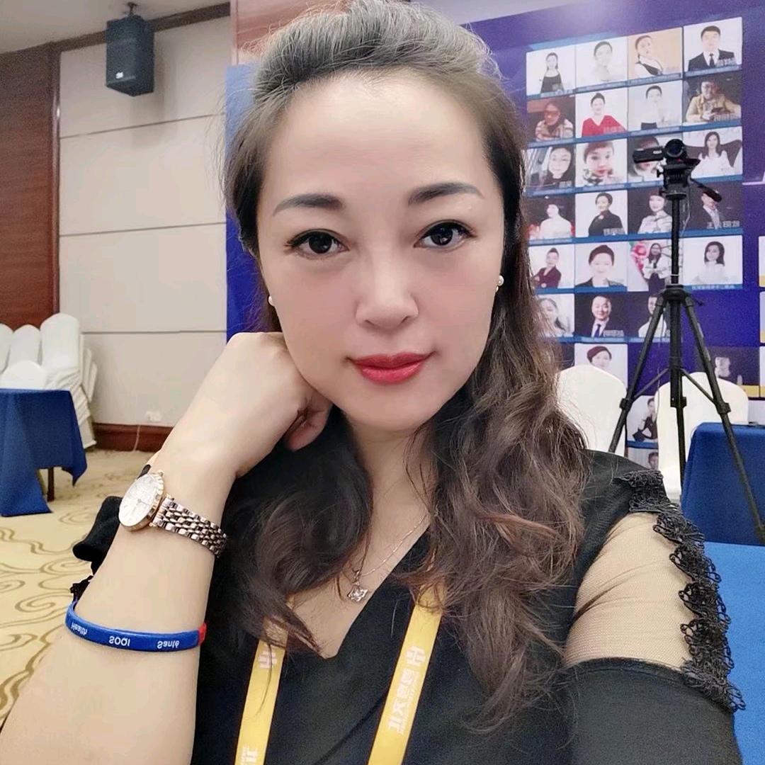 （扁佗珍）妍希