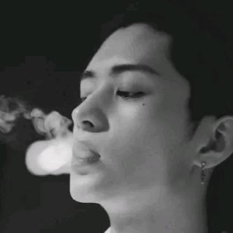 只求逍遥人世间