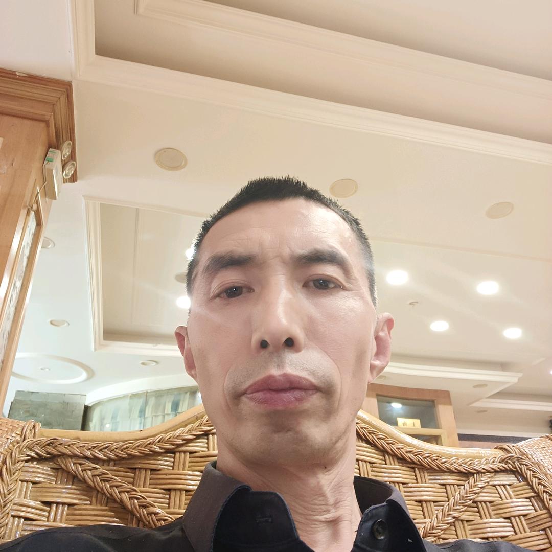 老实哥