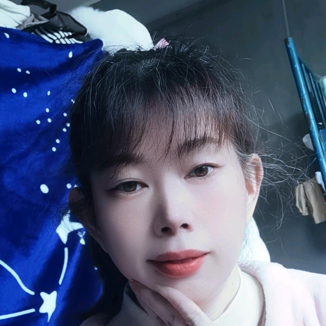 桃之夭夭，灼灼其华