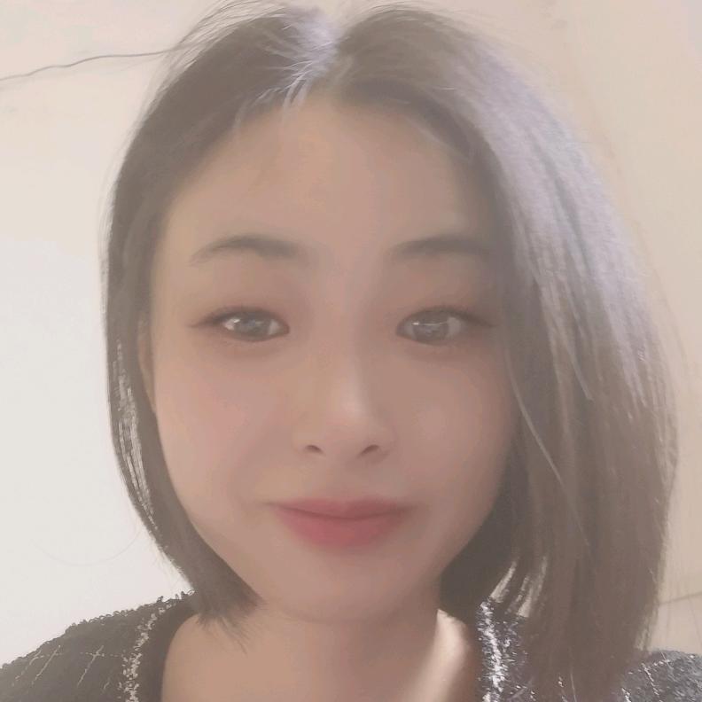 柏小丫