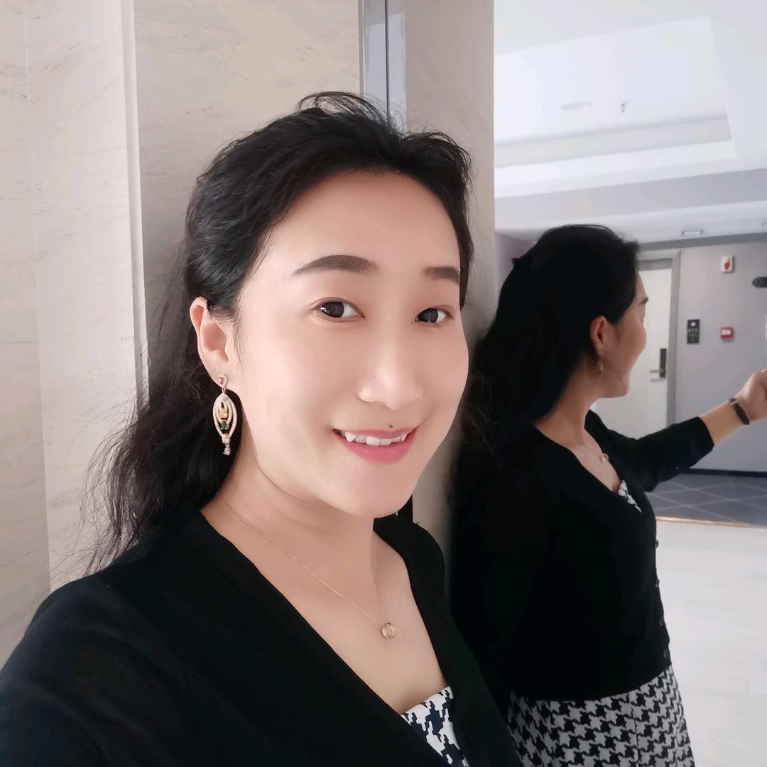 深蓝浅白