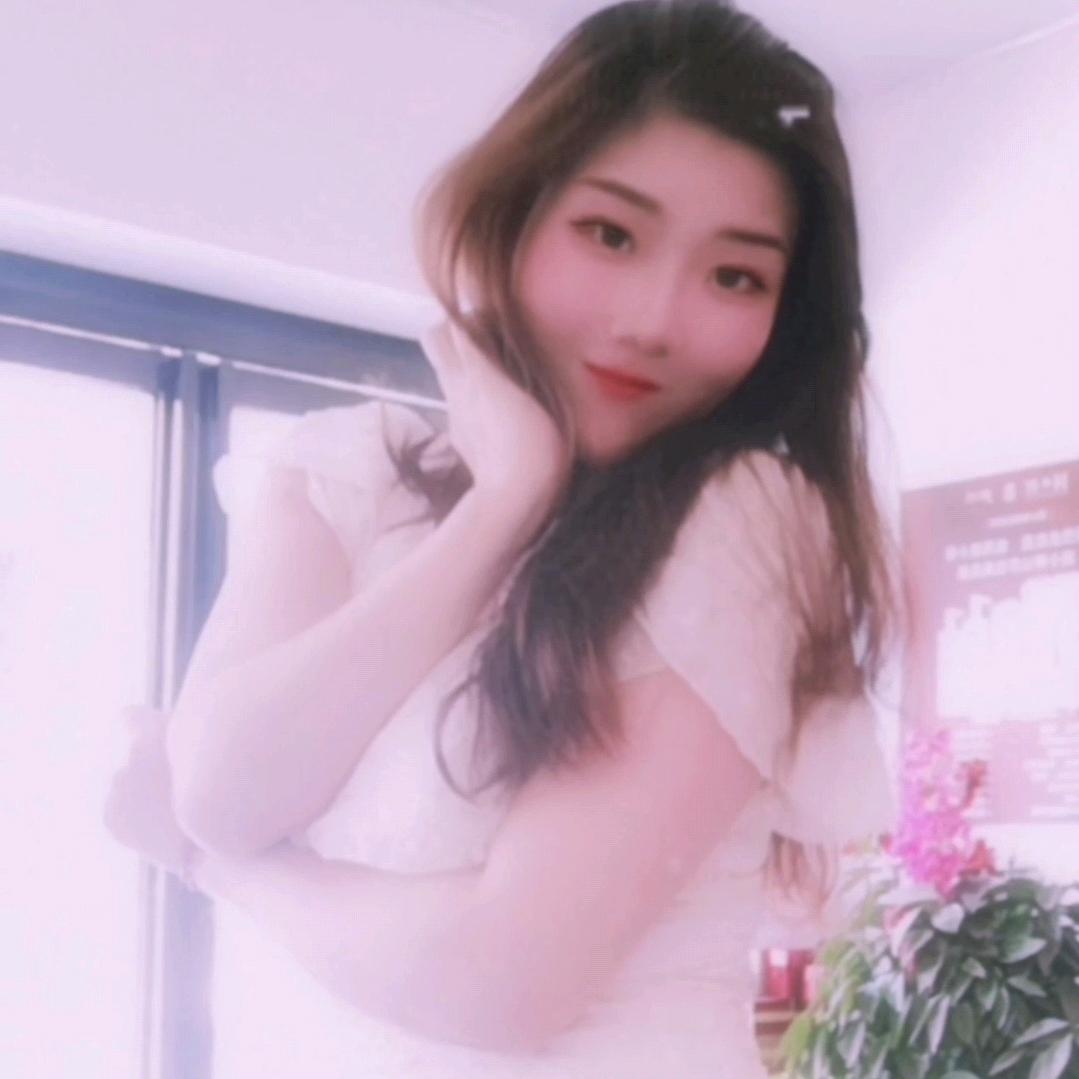 姗姗💫