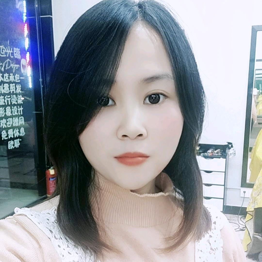 文文（好物在橱窗）